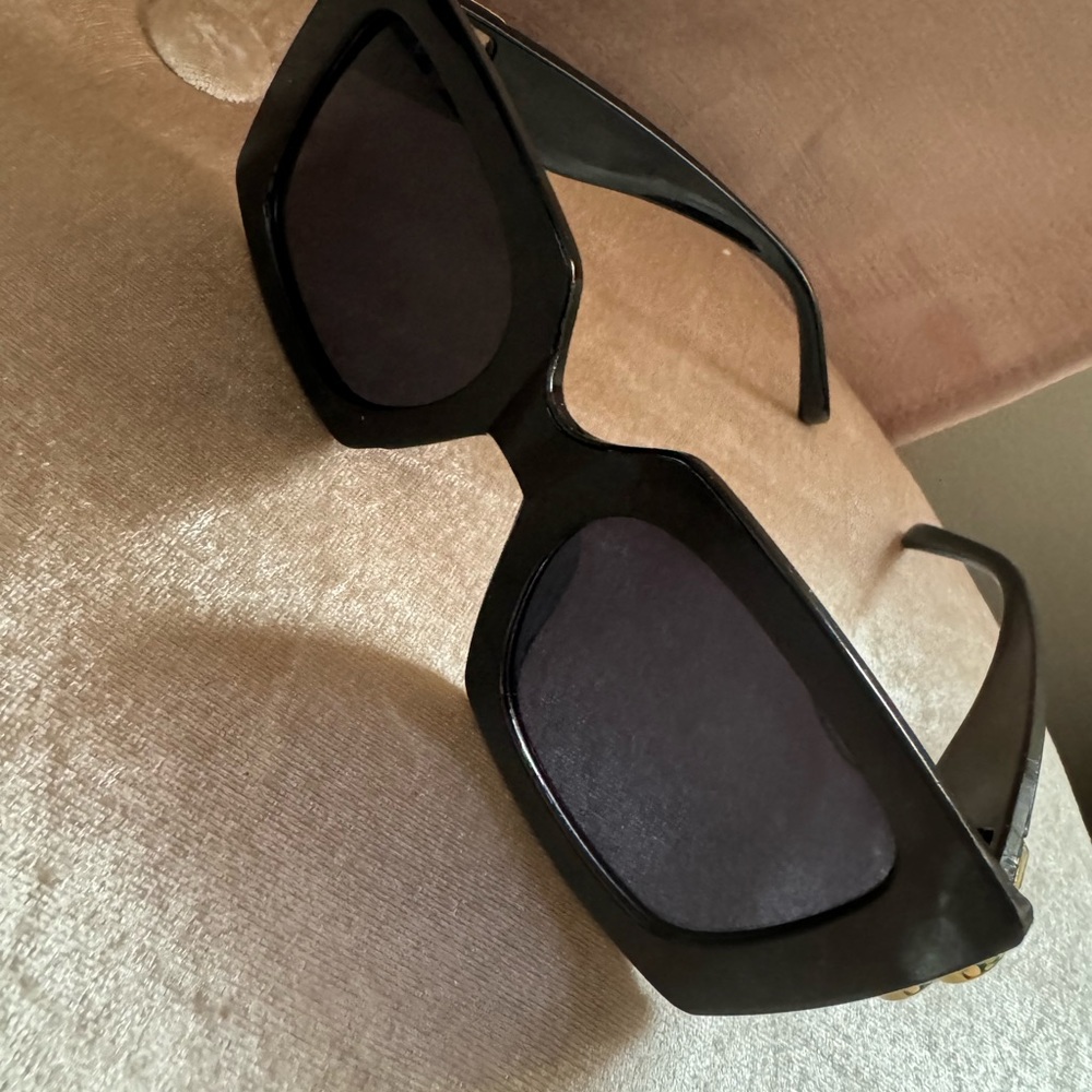 Fashion Glasses - Picture 3 of 6